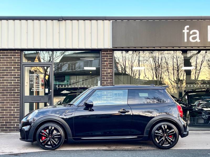 MINI Hatchback   Registered:2022(71)