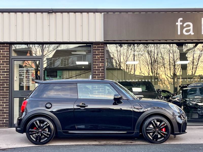 MINI Hatchback   Registered:2022(71)