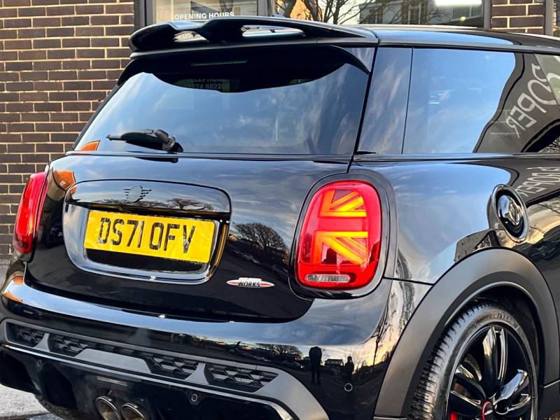 MINI Hatchback   Registered:2022(71)