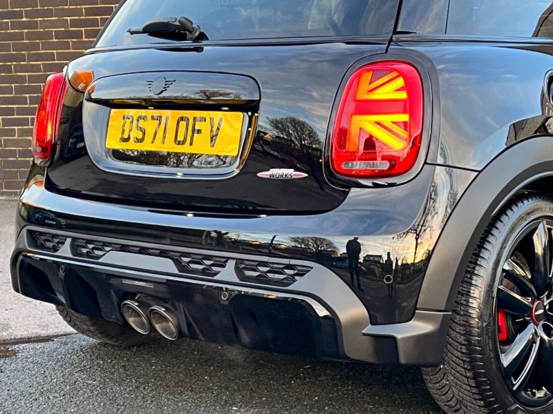 MINI Hatchback   Registered:2022(71)