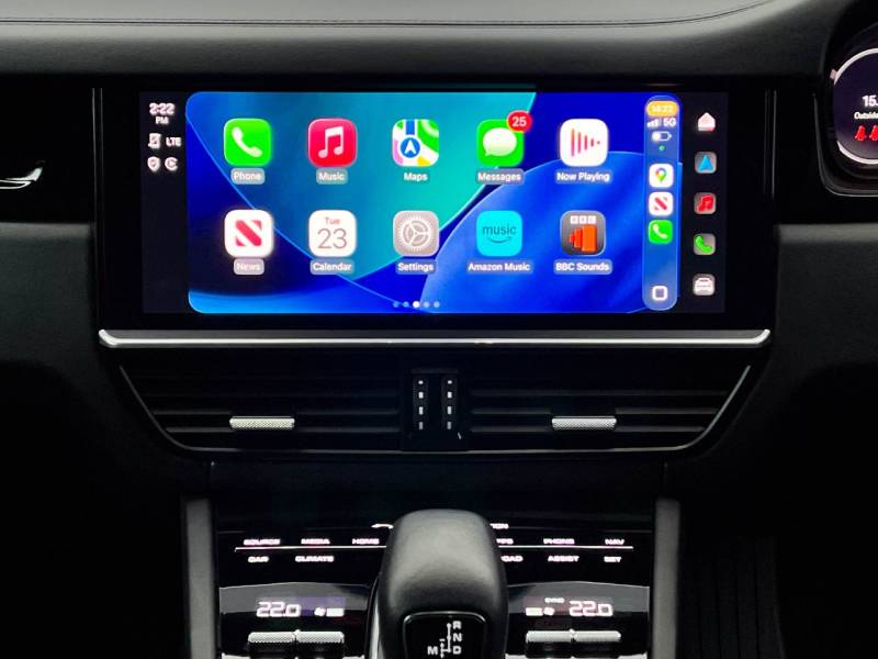 Porsche Cayenne   Registered:2022(72)