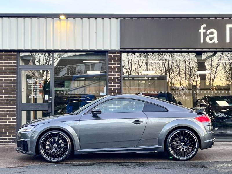 Audi TT   Registered:2022(72)