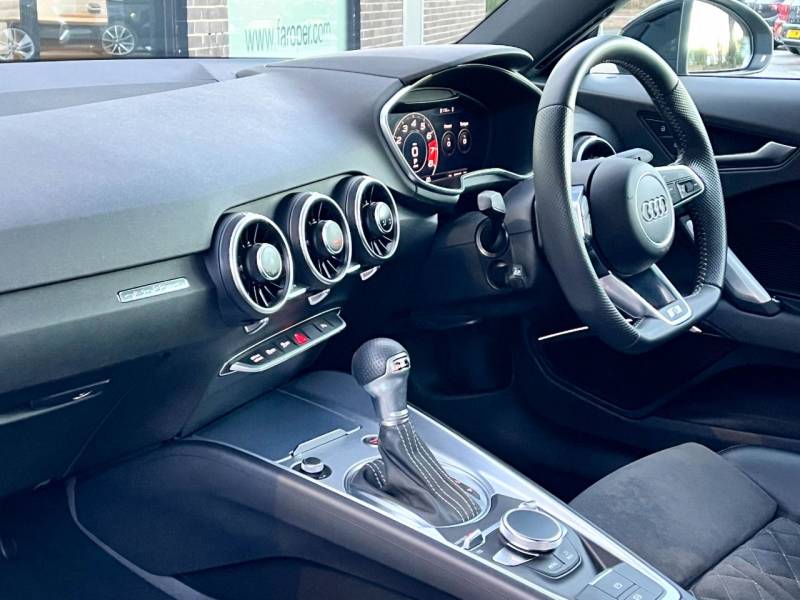 Audi TT   Registered:2022(72)