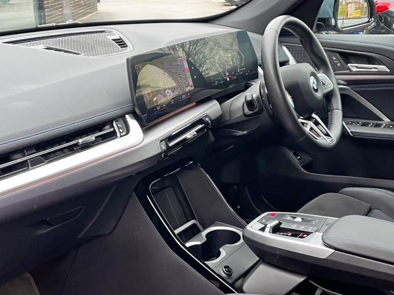 BMW X1   Registered:2022(72)