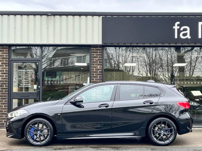 BMW 1 Series   Registered:2024(24)