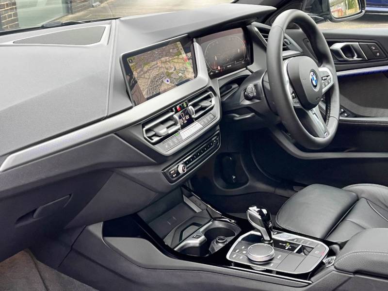 BMW 1 Series   Registered:2024(24)