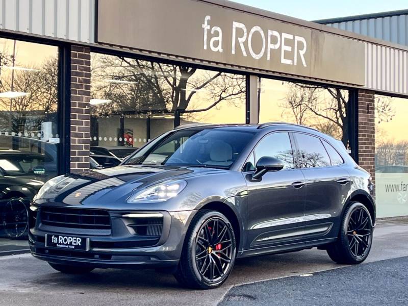 Porsche Macan   Registered:2023(23)