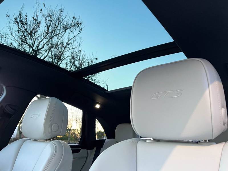 Porsche Macan   Registered:2023(23)