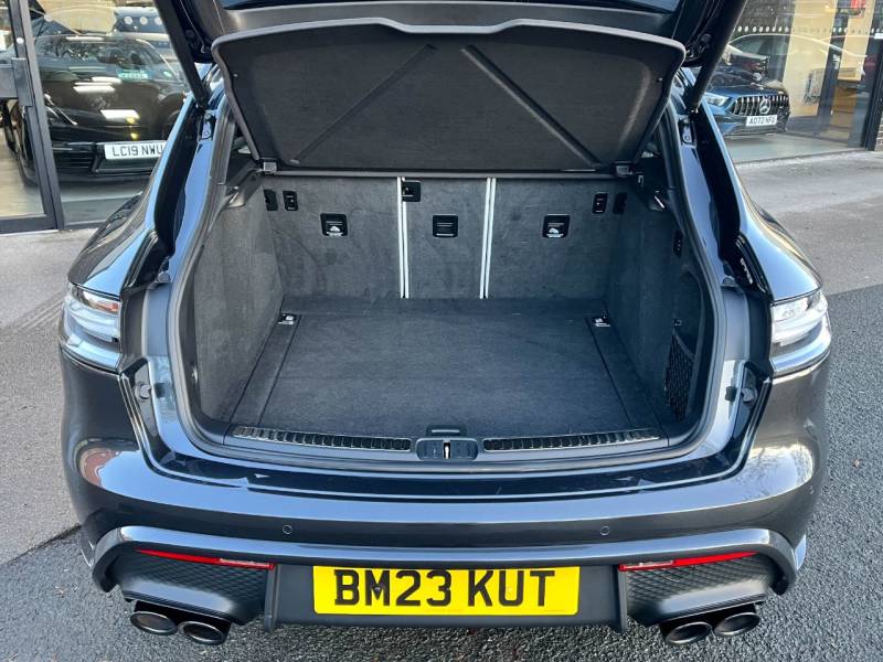 Porsche Macan   Registered:2023(23)