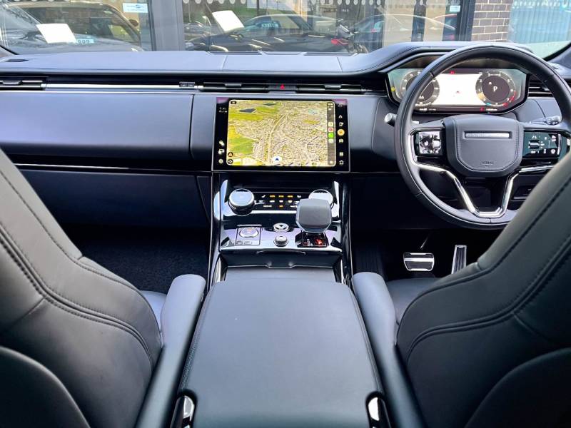 Land Rover Range Rover Sport   Registered:2023(72)