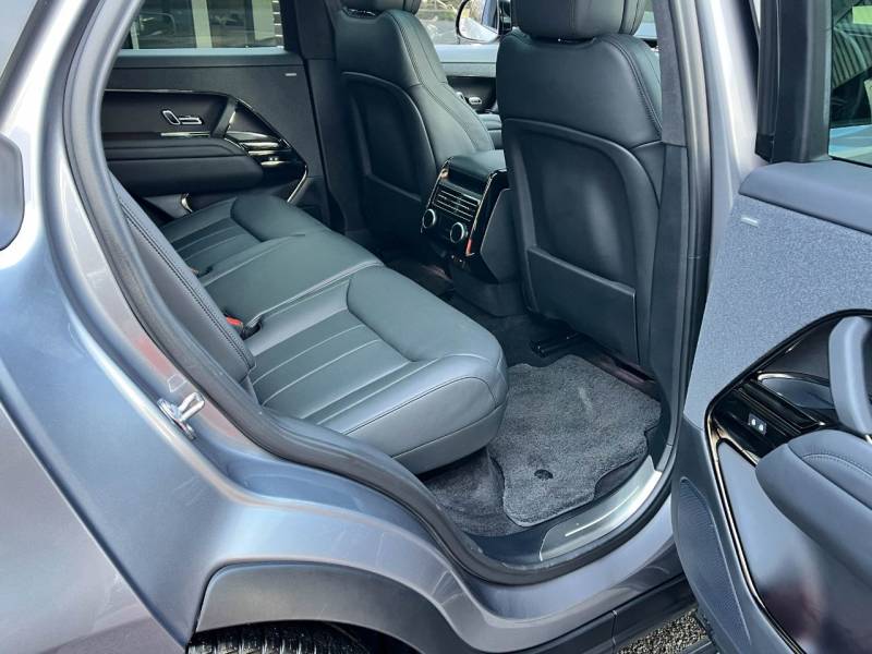 Land Rover Range Rover Sport   Registered:2023(72)