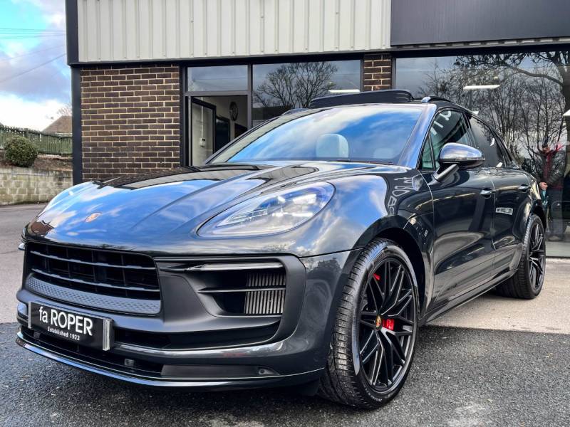Porsche Macan   Registered:2023(23)
