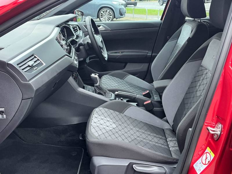 Volkswagen Polo   Registered:2024(24)