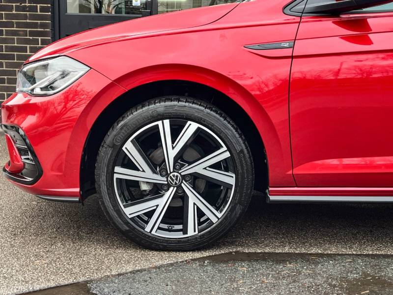 Volkswagen Polo   Registered:2024(24)