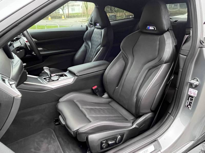 BMW M4   Registered:2024(74)