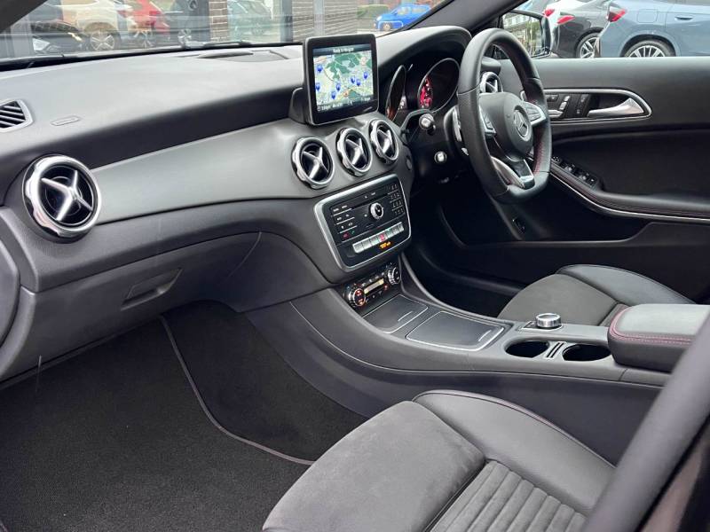 Mercedes Benz GLA   Registered:2019(69)