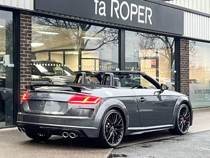 Audi TTS RoaDSter   Registered:2023(23)
