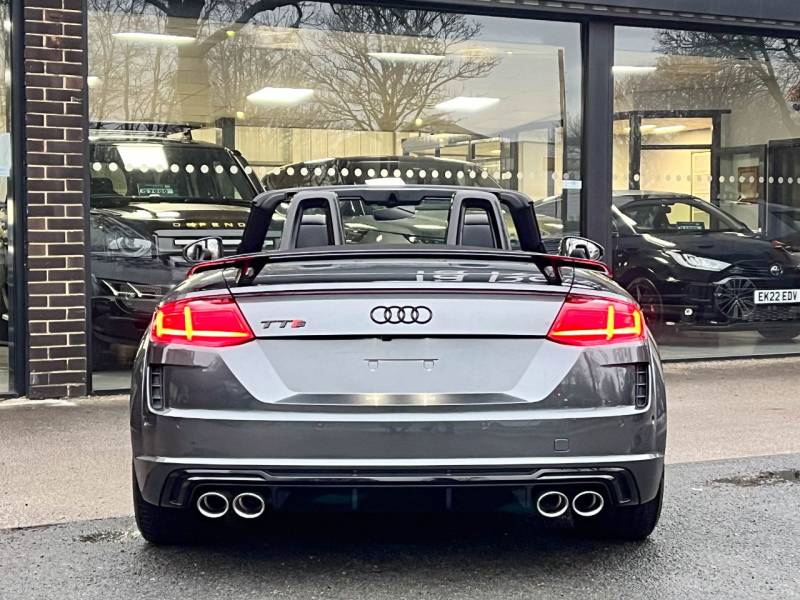 Audi TTS RoaDSter   Registered:2023(23)