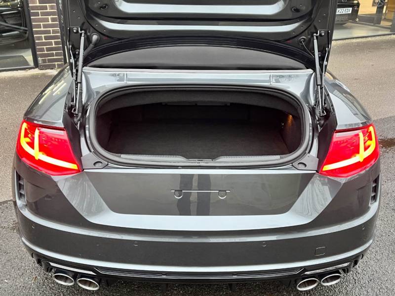 Audi TTS RoaDSter   Registered:2023(23)