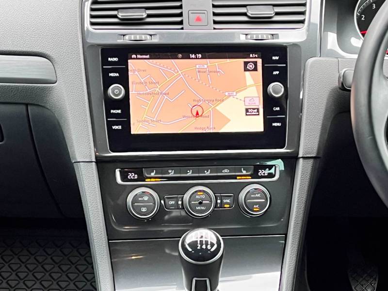 Volkswagen Golf   Registered:2020(20)