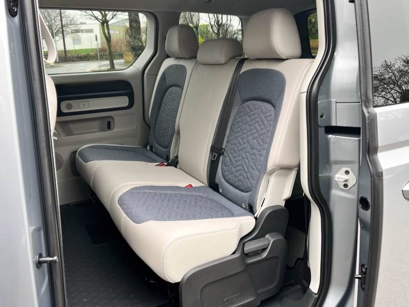 Volkswagen Id. Buzz   Registered:2023(73)