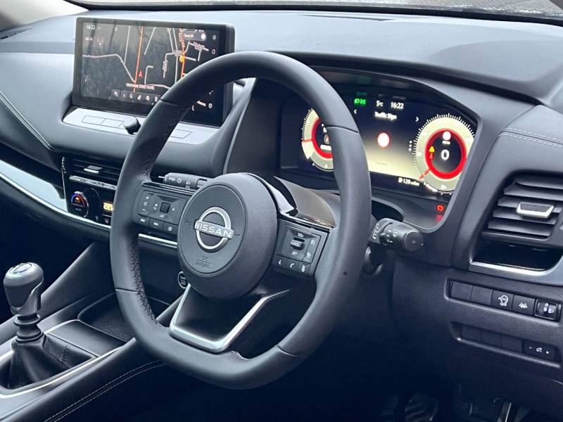 Nissan Qashqai   Registered:2024(24)