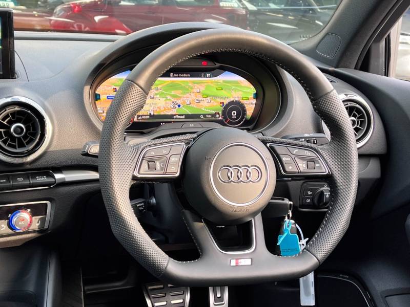 Audi S3 Saloon   Registered:2019(19)