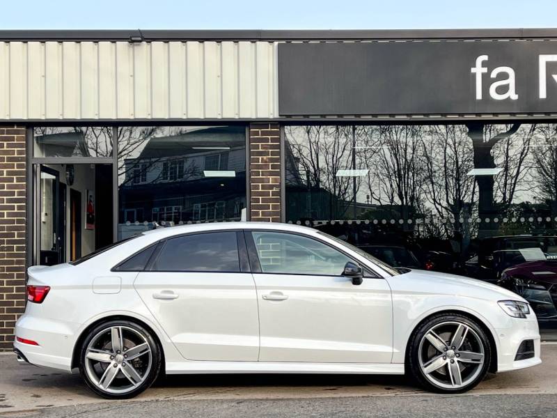 Audi S3 Saloon   Registered:2019(19)