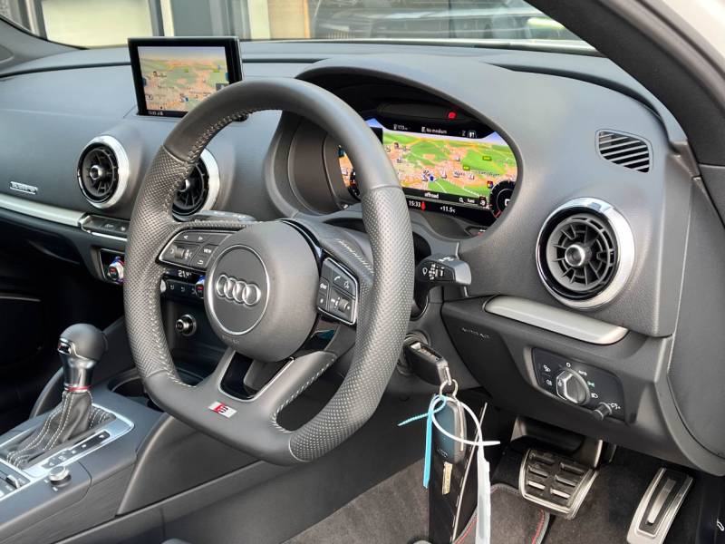 Audi S3 Saloon   Registered:2019(19)