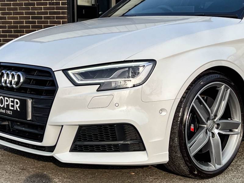 Audi S3 Saloon   Registered:2019(19)