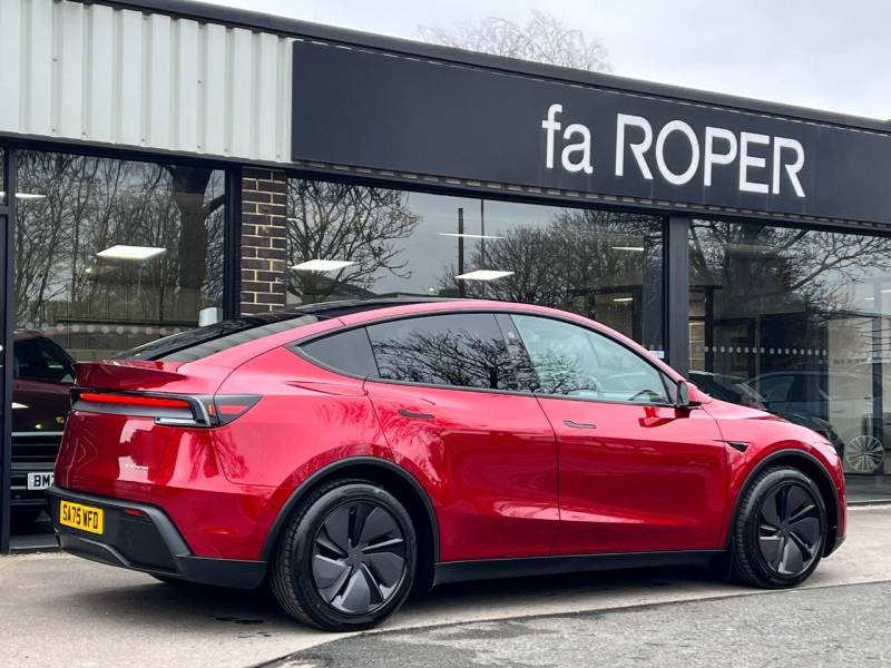 Tesla Model Y   Registered:2025(75)