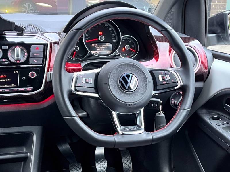 Volkswagen Up   Registered:2022(22)