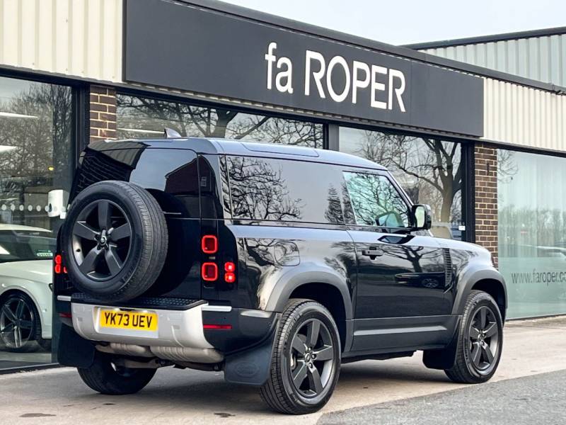 Land Rover Defender 90   Registered:2023(73)