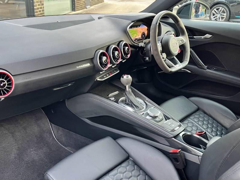 Audi TT RS   Registered:2023(23)