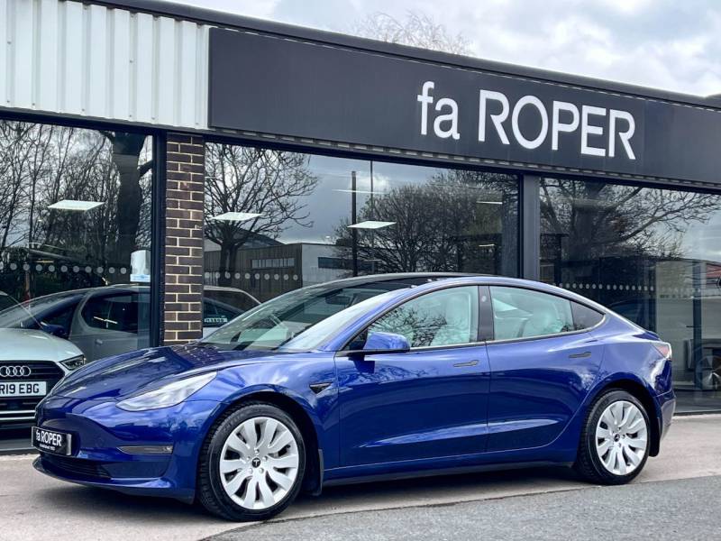 Tesla Model 3   Registered:2021(21)