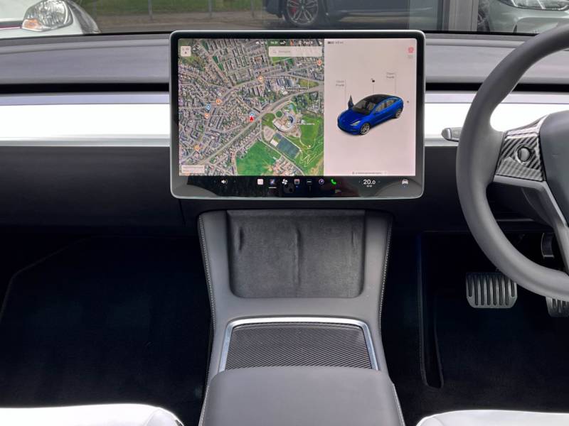 Tesla Model 3   Registered:2021(21)