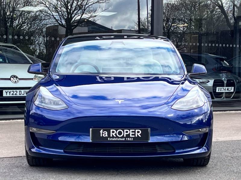 Tesla Model 3   Registered:2021(21)