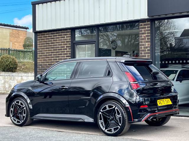 2025 Alpine A290 0.0 GTS 52kWh Auto 220ps