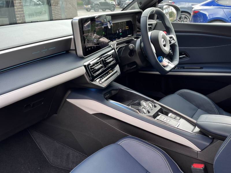 Alpine A290   Registered:2025(75)