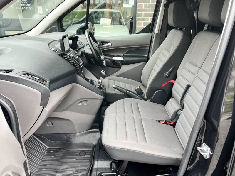 Ford Transit Connect   Registered:2024(73)