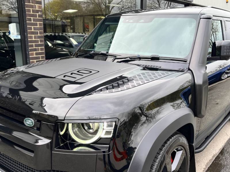 Land Rover Defender 110   Registered:2021(21)