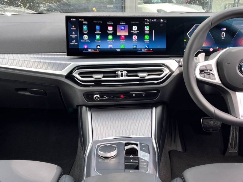 BMW 3 Series   Registered:2024(24)