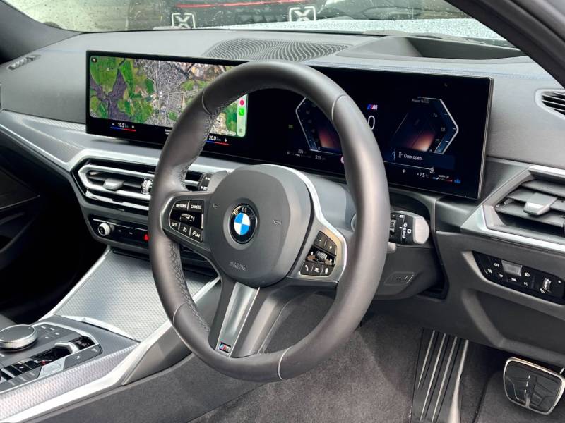 BMW 3 Series   Registered:2024(24)