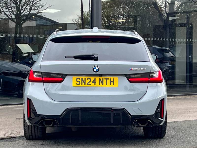 BMW 3 Series   Registered:2024(24)