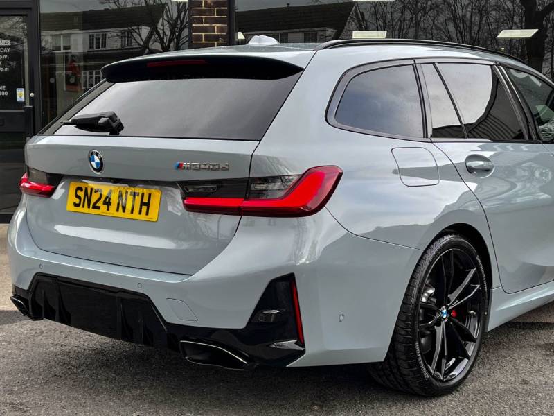BMW 3 Series   Registered:2024(24)