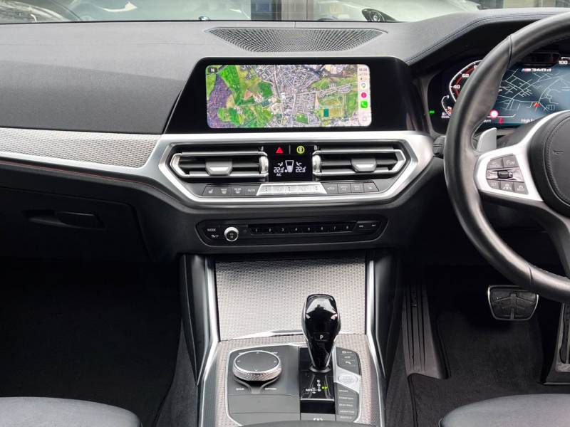 BMW 3 Series   Registered:2021(21)