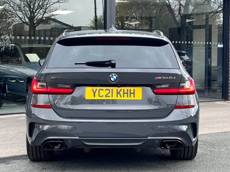 BMW 3 Series   Registered:2021(21)