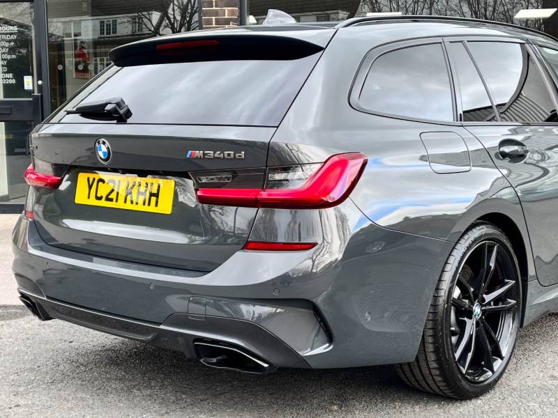 BMW 3 Series   Registered:2021(21)