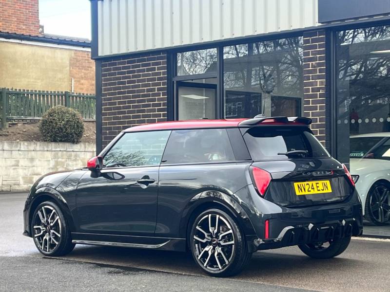 MINI Cooper   Registered:2024(24)