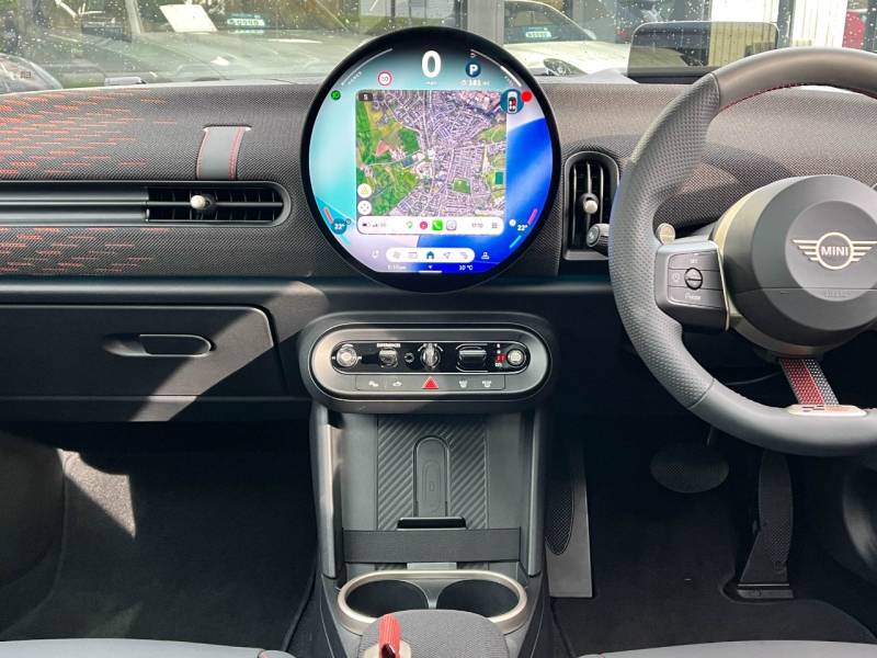 MINI Cooper   Registered:2024(24)